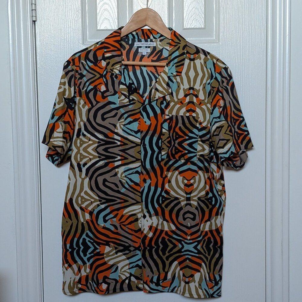 (2 for $25 Send Offer) Multicolor Jungle Print Short Sleeve Shirt